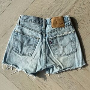 vintage levis jean shorts - blue, vintage size 26 (best fits modern sizes 24/25)